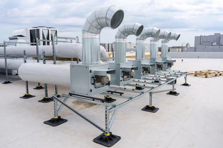 Industrial Chillers Guide to Cooling Systems and Their Role in Modern Manufacturing