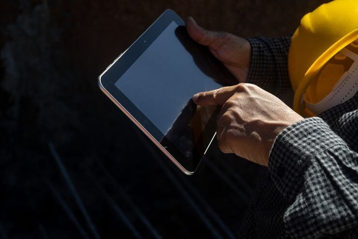 Rugged Industrial Tablets Explained with Features, Benefits, and Industry Uses
