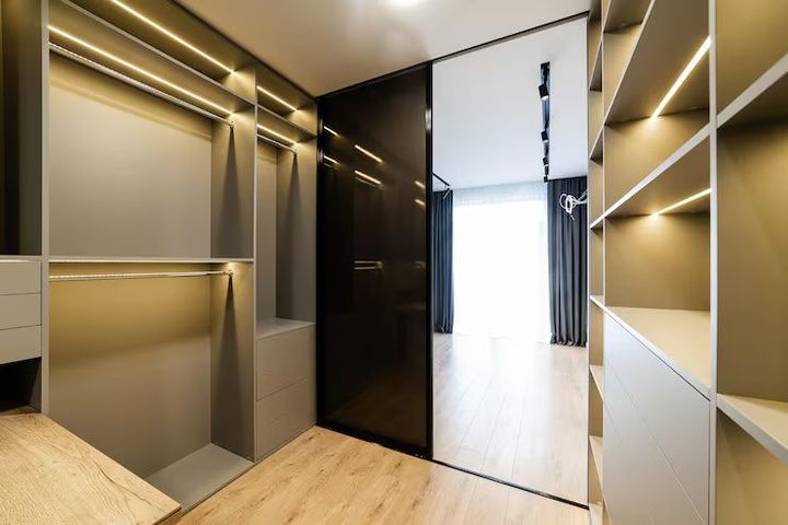 Soft-Close Sliding Wardrobe Systems: Explore Innovative Designs and Space-Saving Ideas