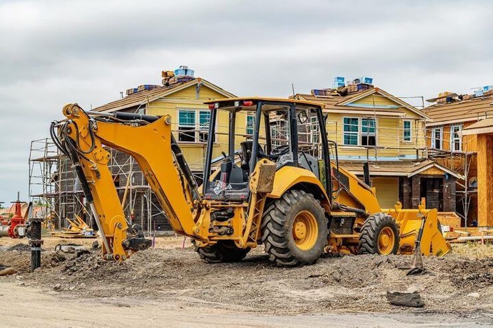 Construction Equipment Rental Basics for Understanding Heavy Equipment and Project Needs